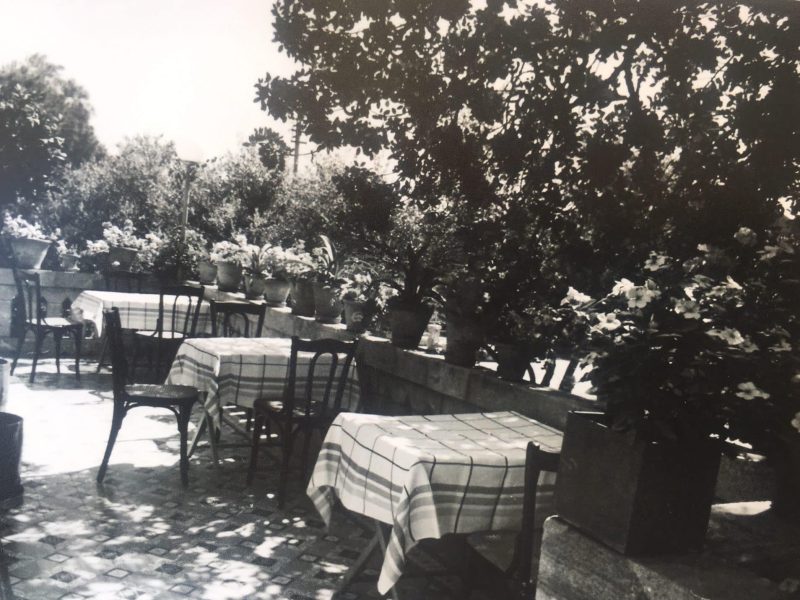 מרפסת חדר האוכל שנות ה- 30 מלון אפינגר. צילום: באדיבות משפחת אפינגר