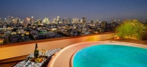 הג'קוזי על הגג של מלון קרלטון תל אביב. צילום: איה בן עזרי