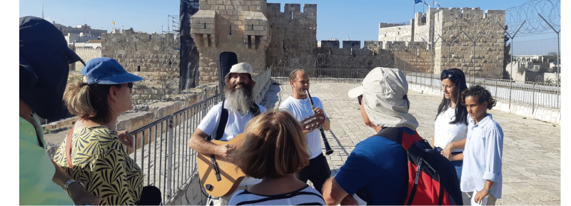 קבלת שבת על טיילת החומות הדרומית. צילום: פמי