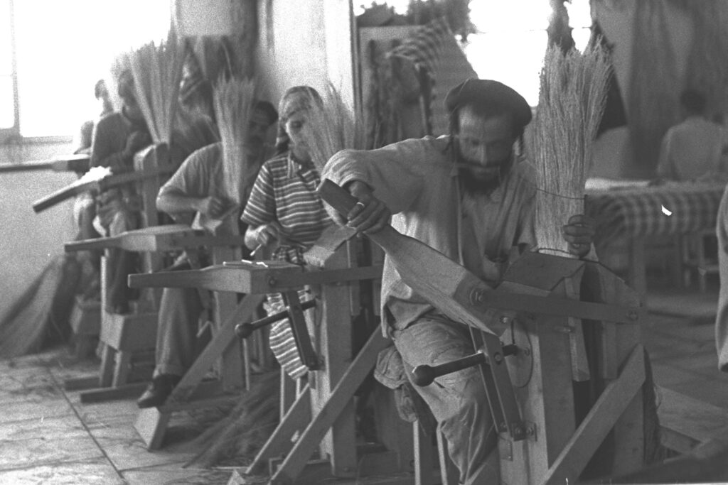 זומורשת" - אלה אתרי המורשת שיגיעו אליכם הביתה בשבוע הקרוב - כפר אוריאל. צילום: דוד אלדן אוסף התצלומים הלאומי