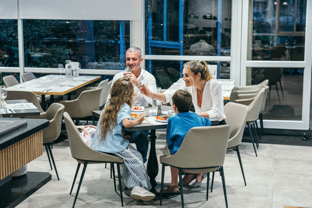 מלון כפר המכביה מציע חופשה רגועה למשפחות במחירים משתלמים. צילום: עומרי דדון