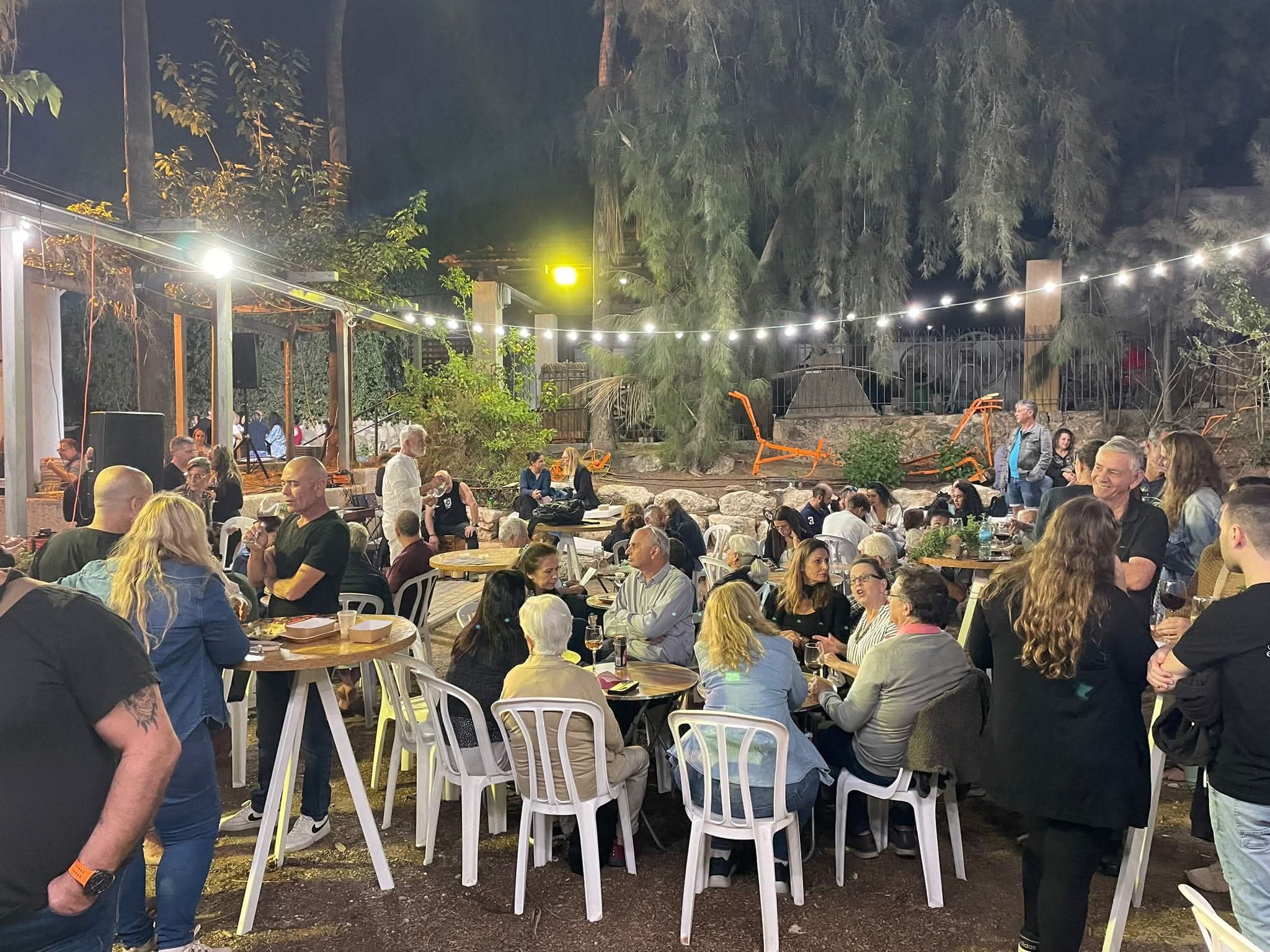 פסטיבל יווני ברחוב הבילויים גדרה