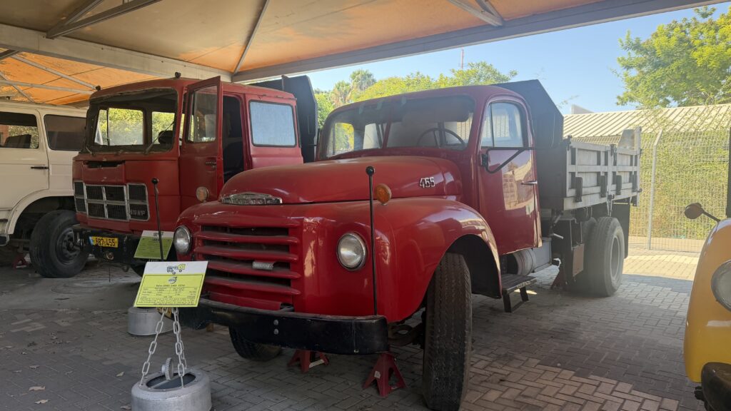 מוזיאון המשאיות רמלה. צילום רגינה אילוז