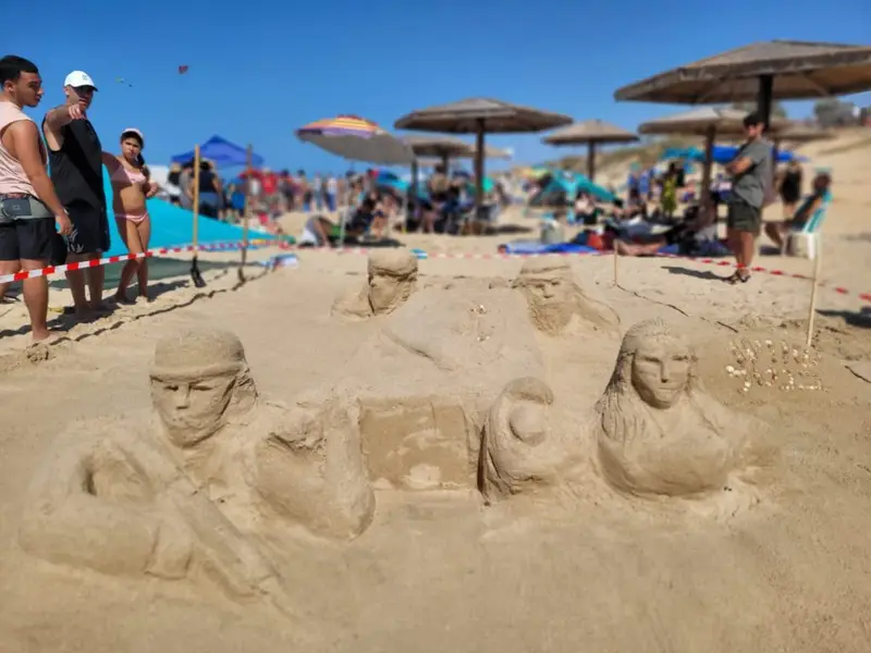 פסטיבל תחרות פיסול בחוף בגן הלאומי חוף פלמחים. צילום אייל מיטרני רשות הטבע והגנים